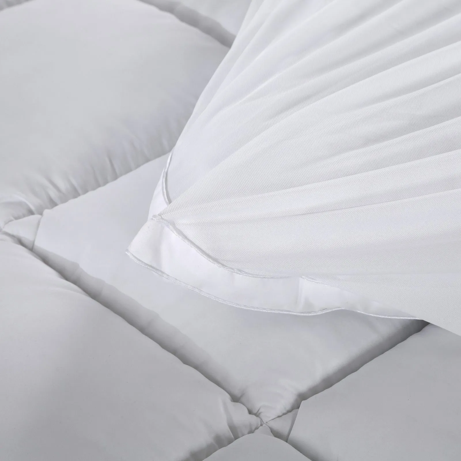 1000GSM Memory Mattress Topper Cover Protector Underlay | Double | White