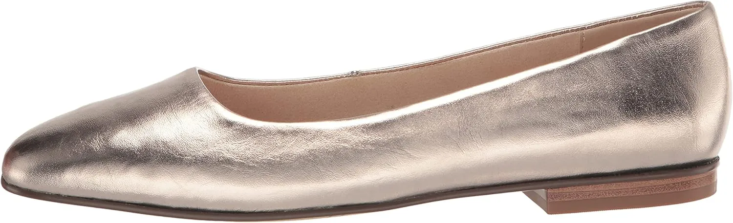 Bella Vita Women's Kimiko Ballet Flat
