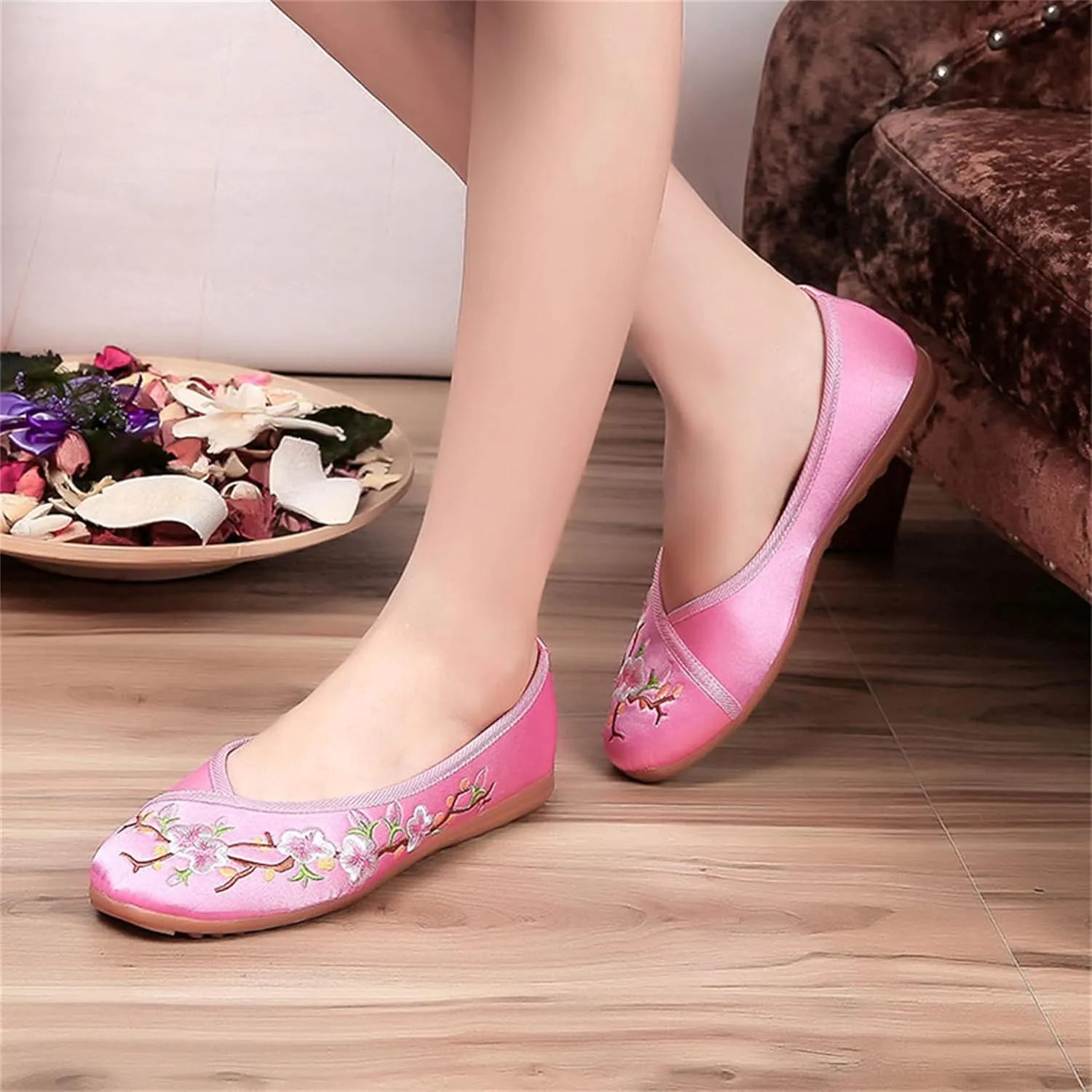 LUXINYU Women's Slip on Flats,Traditional Chinese Style Embroidered Round Toe Ballet Flats Shoes