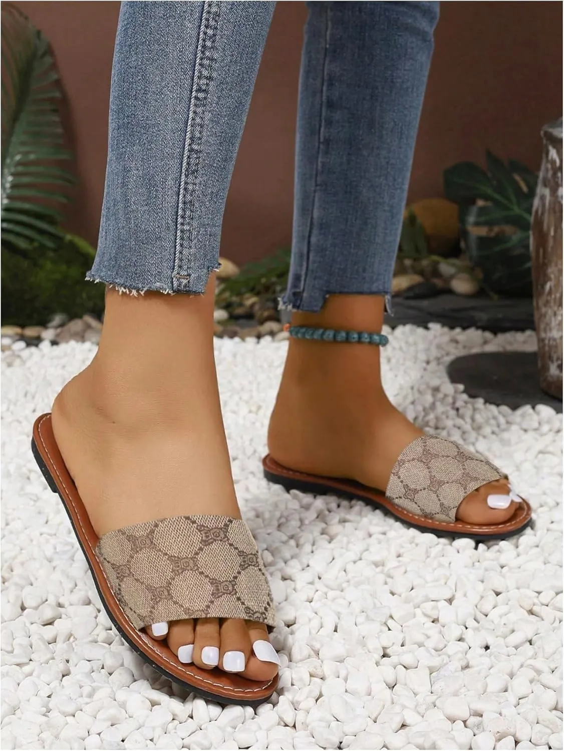 OYOANGLE Women's Retro Vintage PU Leather Flat Sandals Open Toe Single Band Casual Slide Shoes