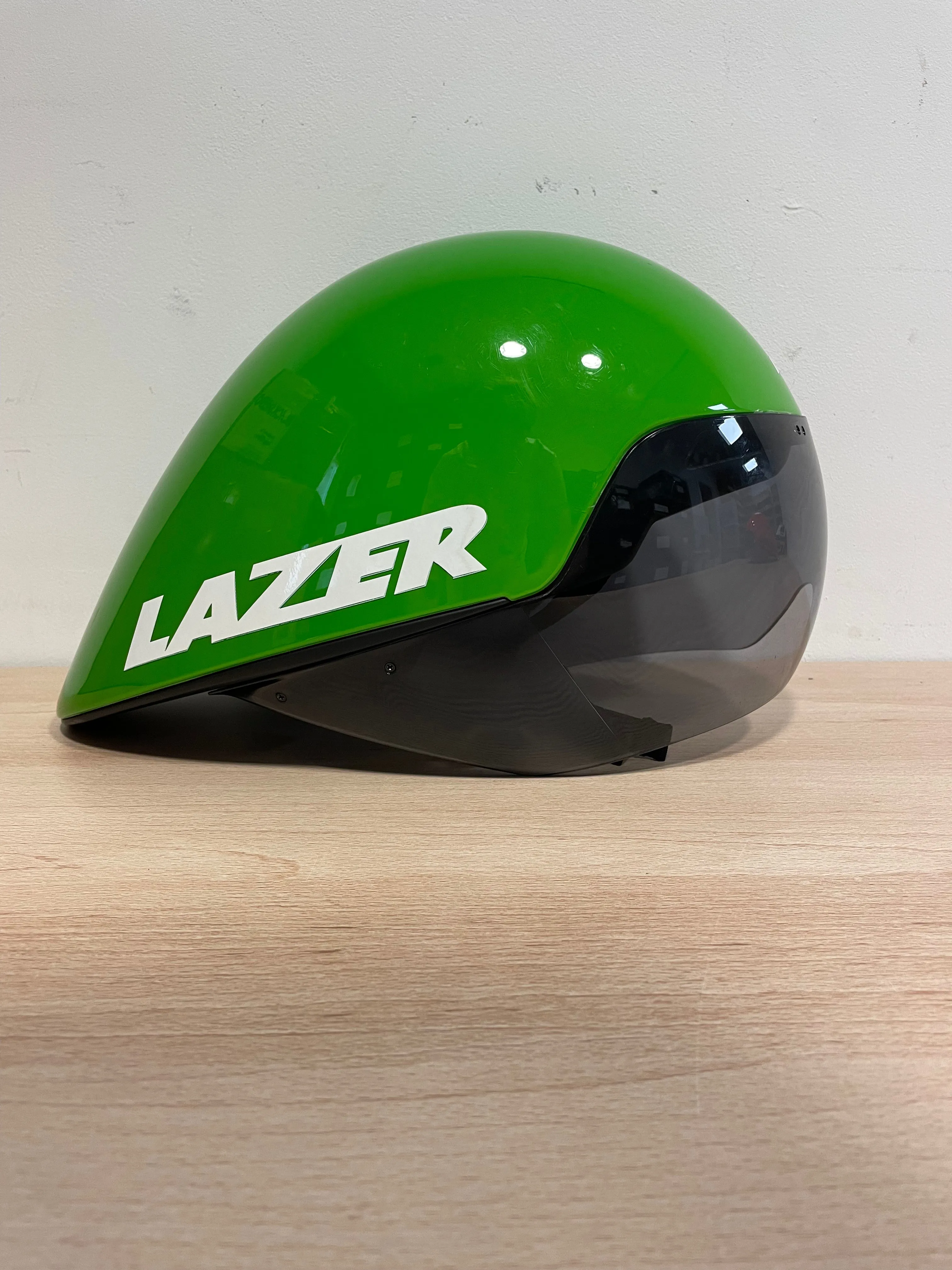 Team Jumbo Visma - Lazer Volante Green WOUT VAN AERT
