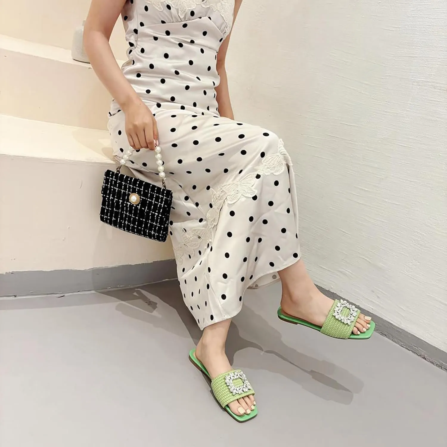 Women's Rhinestones Weave Wide Width Flat Slides Sandals Fashion Comfortable Open Toe Slip On Summer Walking Slippers for Indoor Outdoor Beach Daily Wear