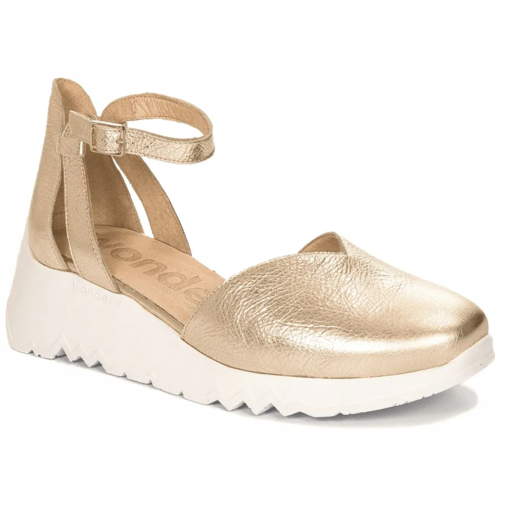 Wonders closed toe sandals E6703